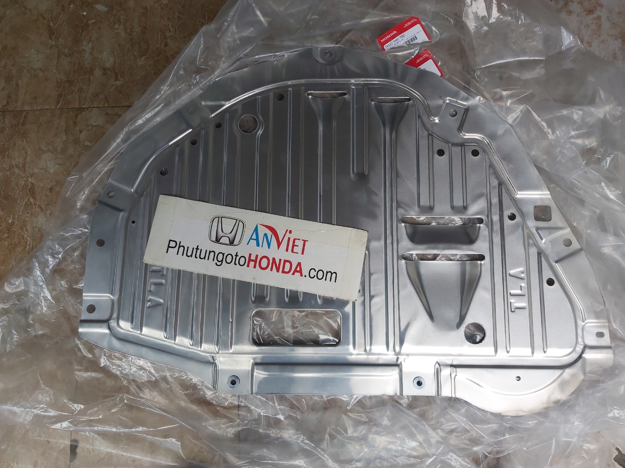 Chắn bùn động cơ xe Honda CRV